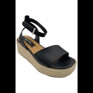 Franco Sarto Women's Tiffany Strappy Wedged Sandal Black - Medium